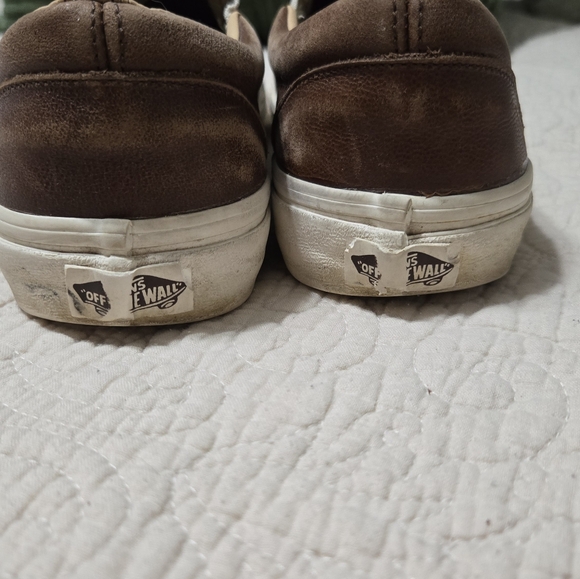 Brown slip on sneakers - Picture 4 of 4